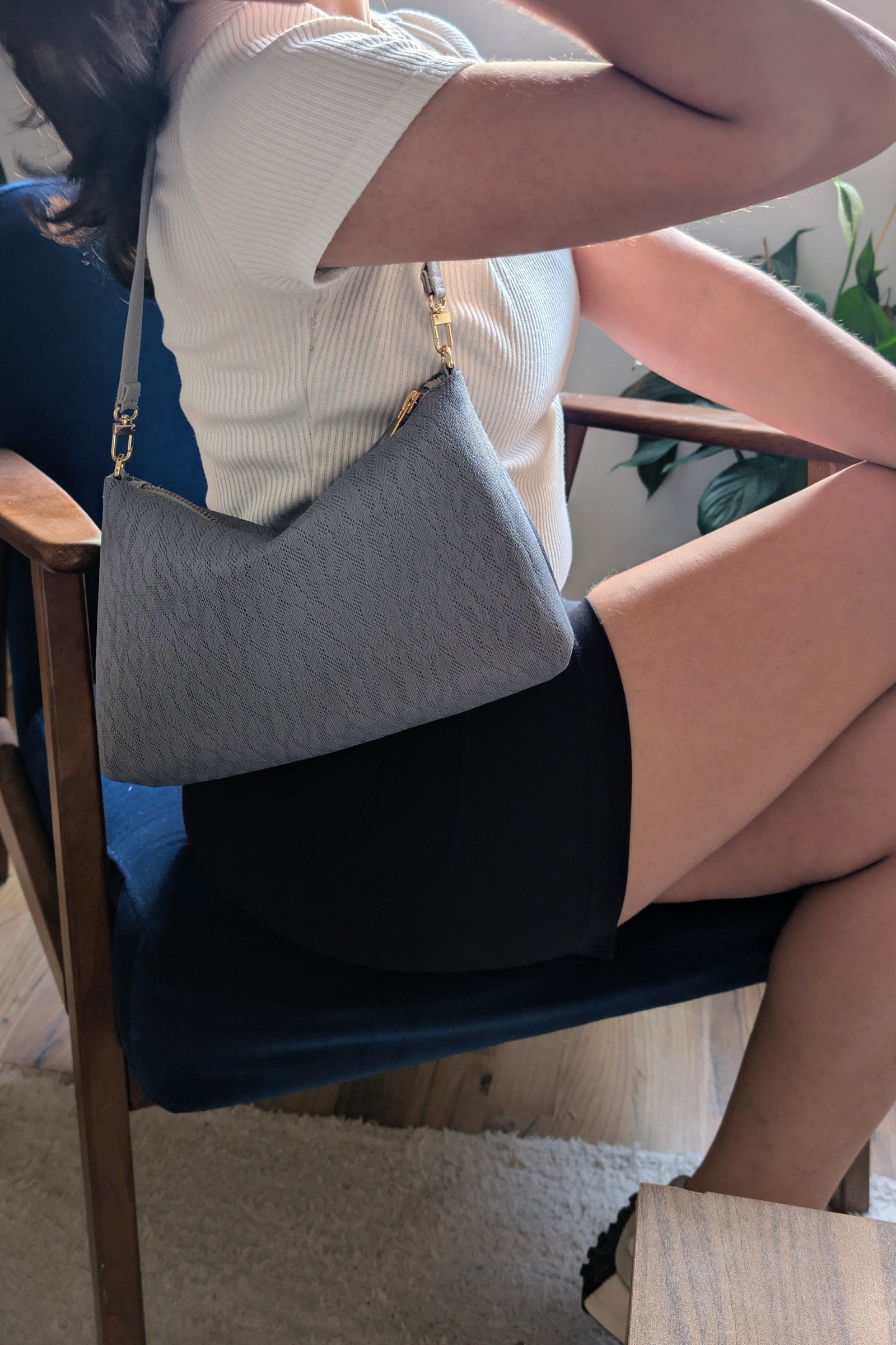 ZIPPER MESH BAG - SPORTY GRAY