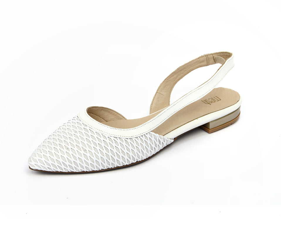#15 White & White Flats