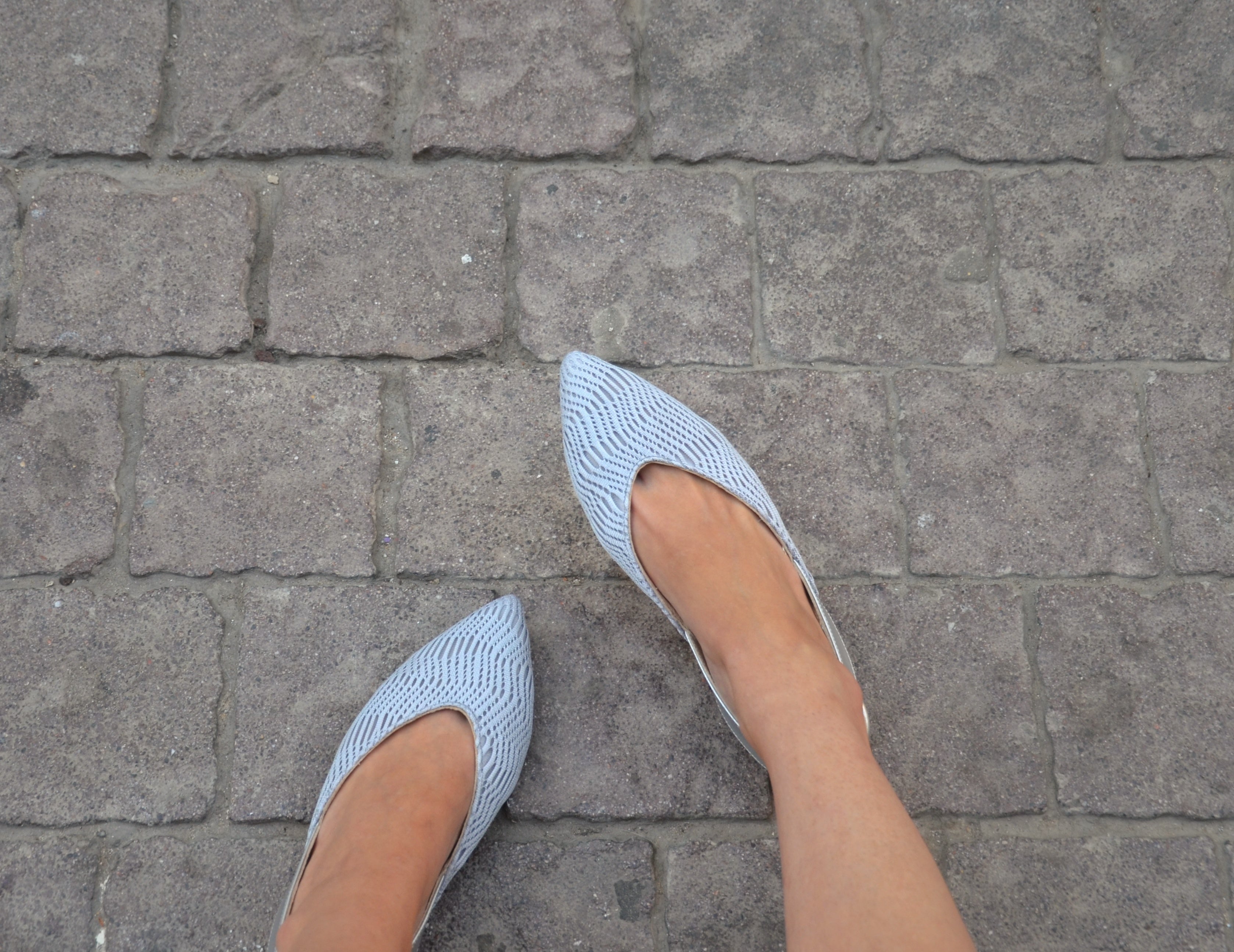 #14 Gray 3D mesh flat