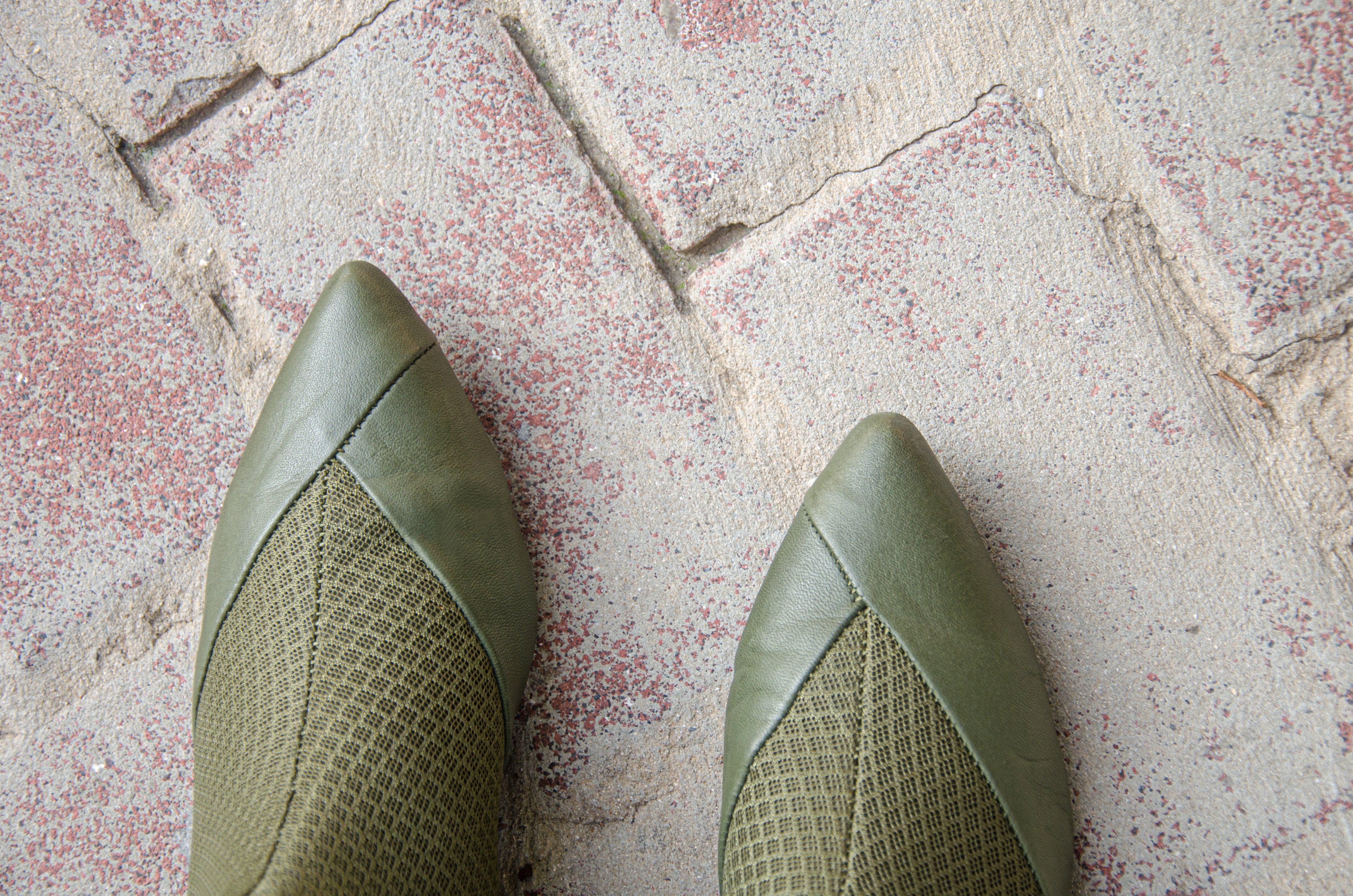 #16 FLAT - OLIVE GREEN MESH BOOTIES