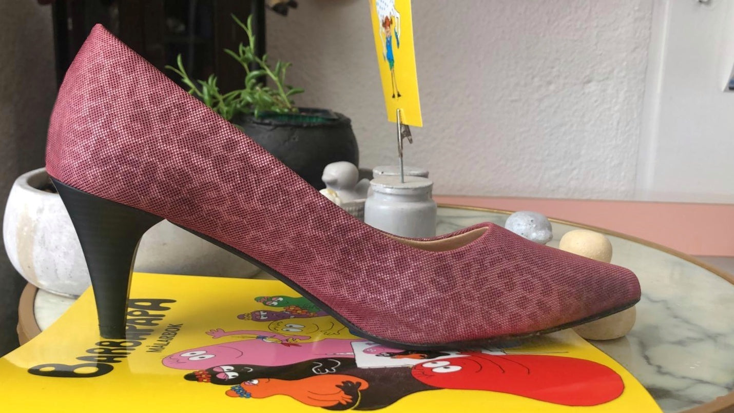 Bordeaux with printed MESH pumps