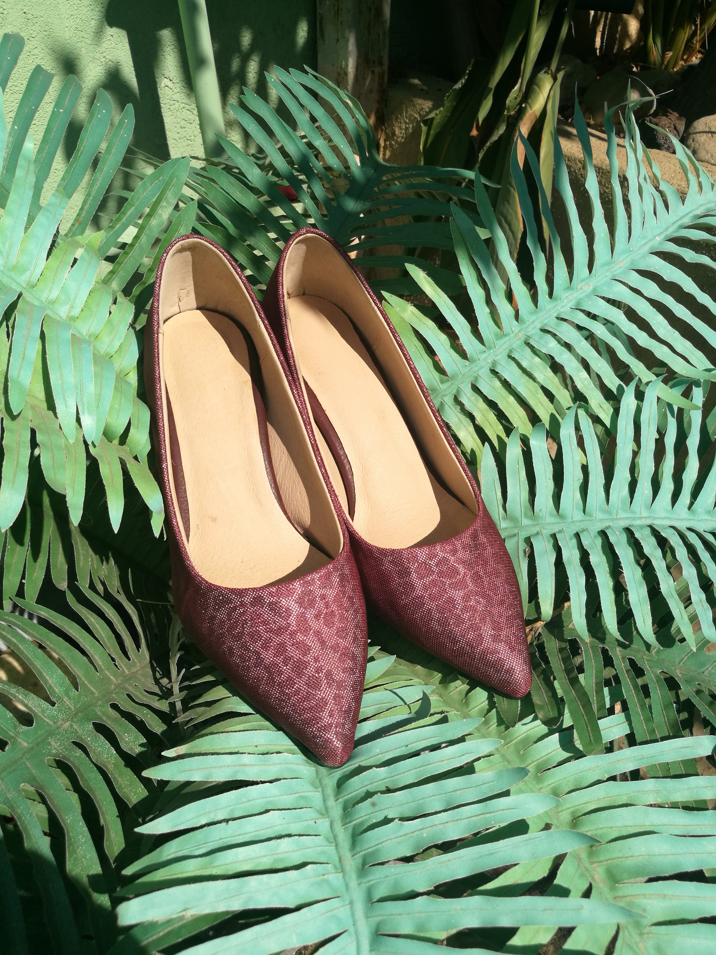 Bordeaux with printed MESH pumps