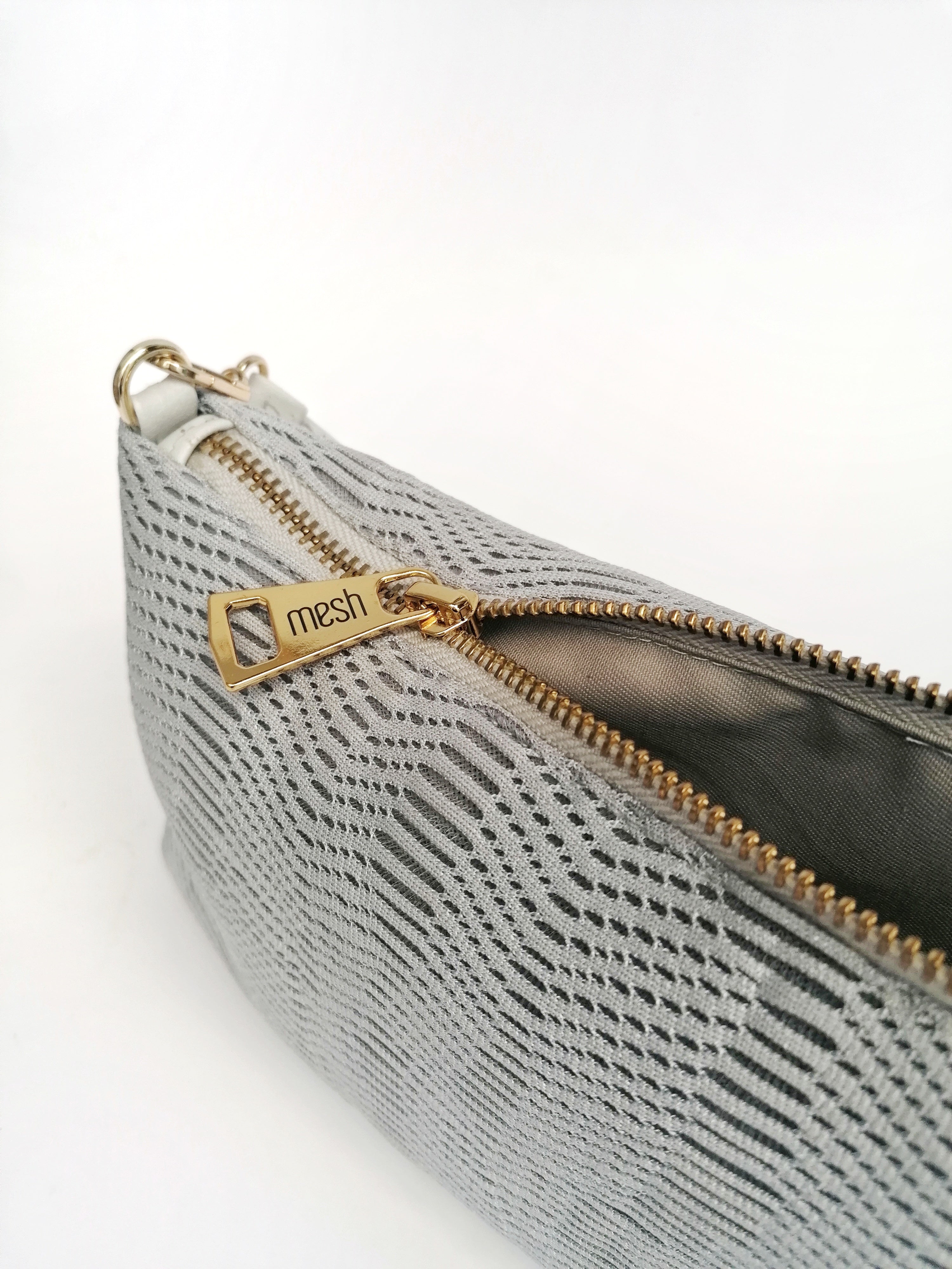 ZIPPER MESH BAG - SPORTY GRAY