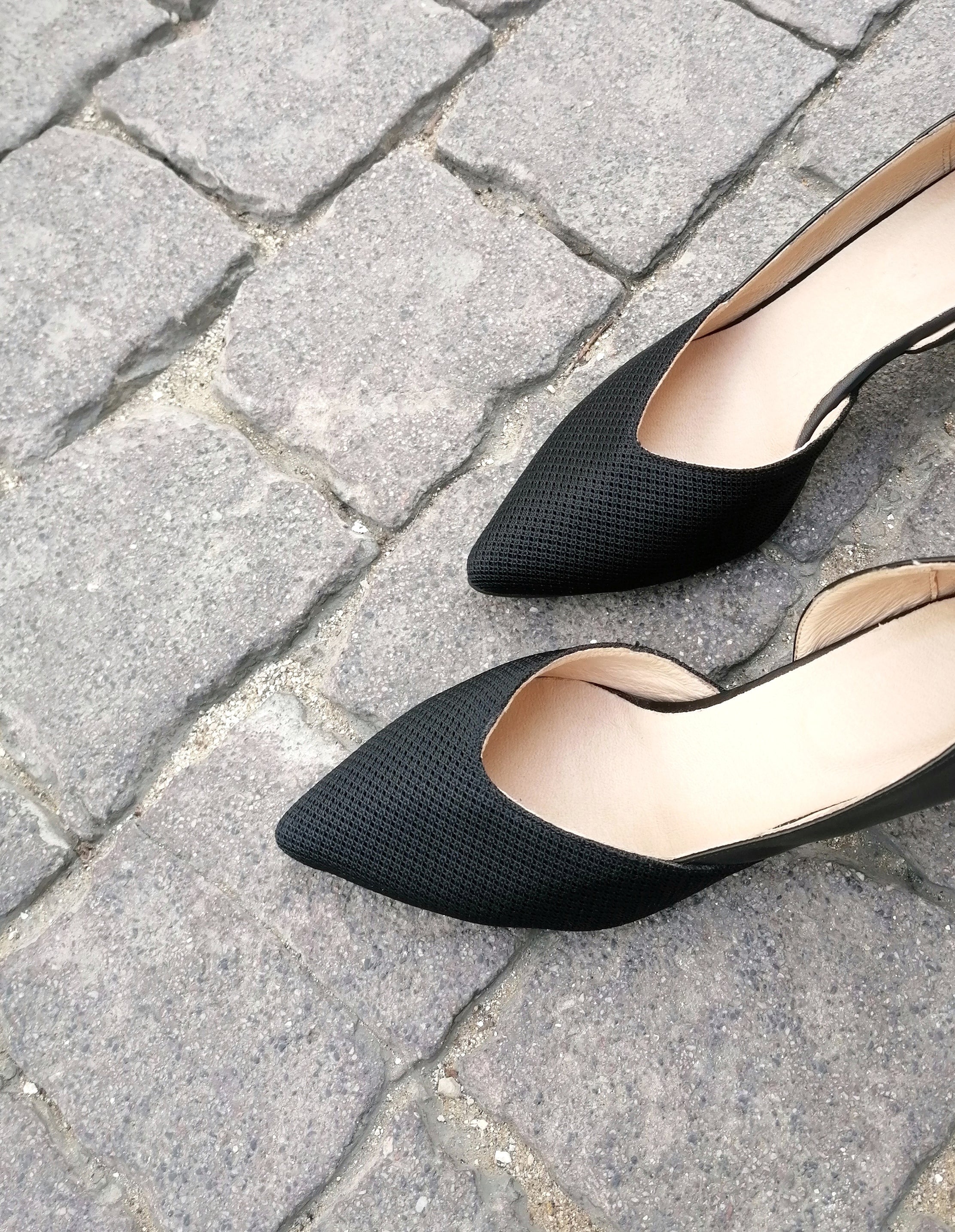 THE NEW - BLACK & BLACK MESH HEELS