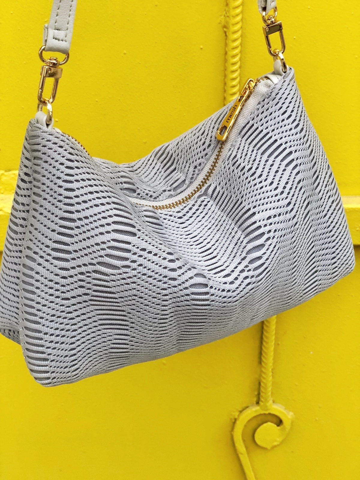 ZIPPER MESH BAG - SPORTY GRAY